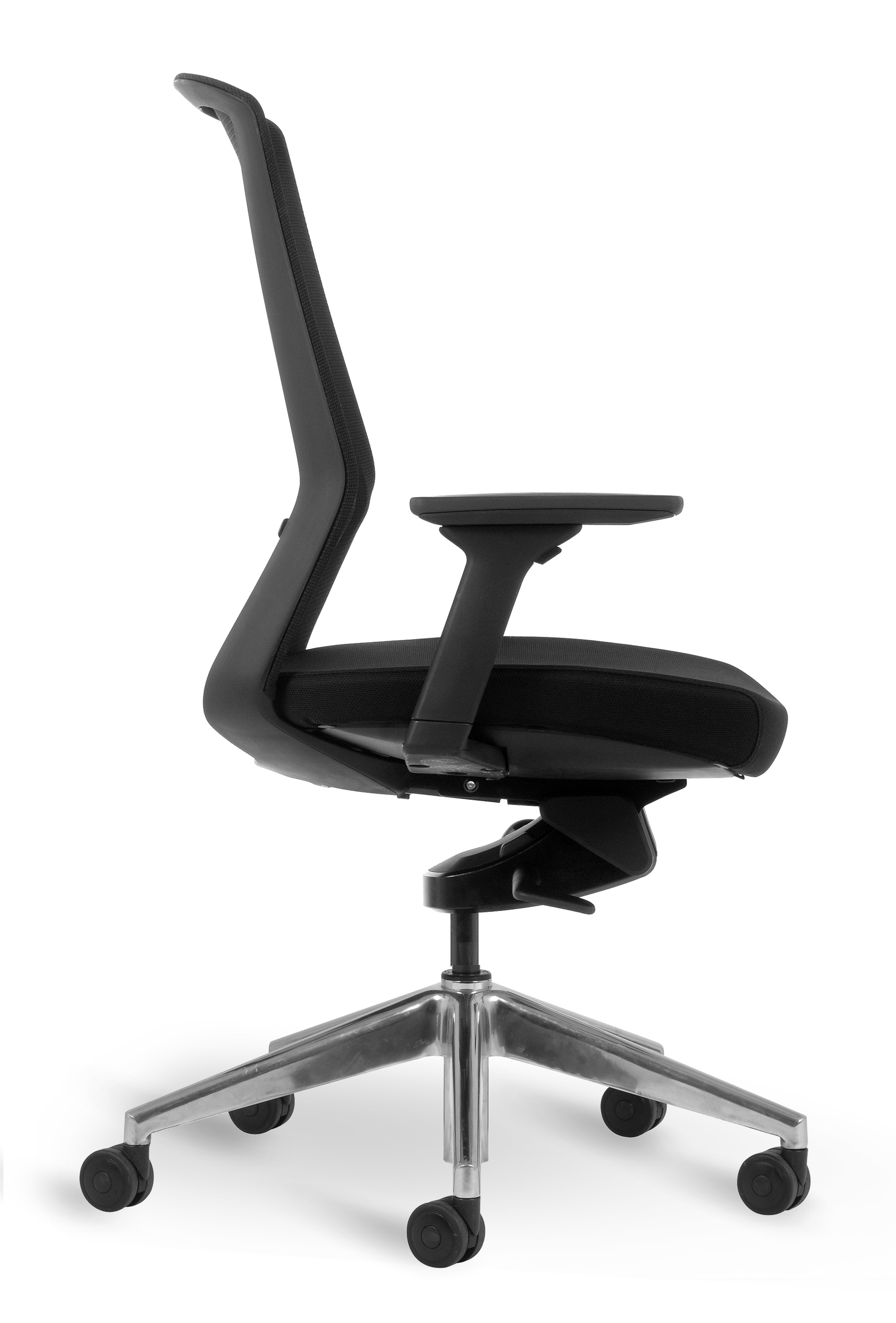 WS - J1 task chair - Black, polished base (Side)