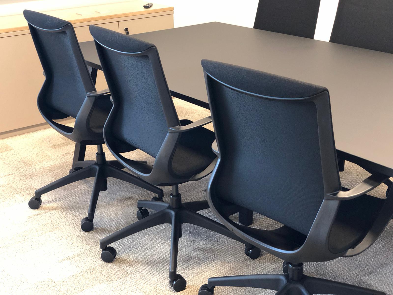 WS - Case Study - L19 chair - Black