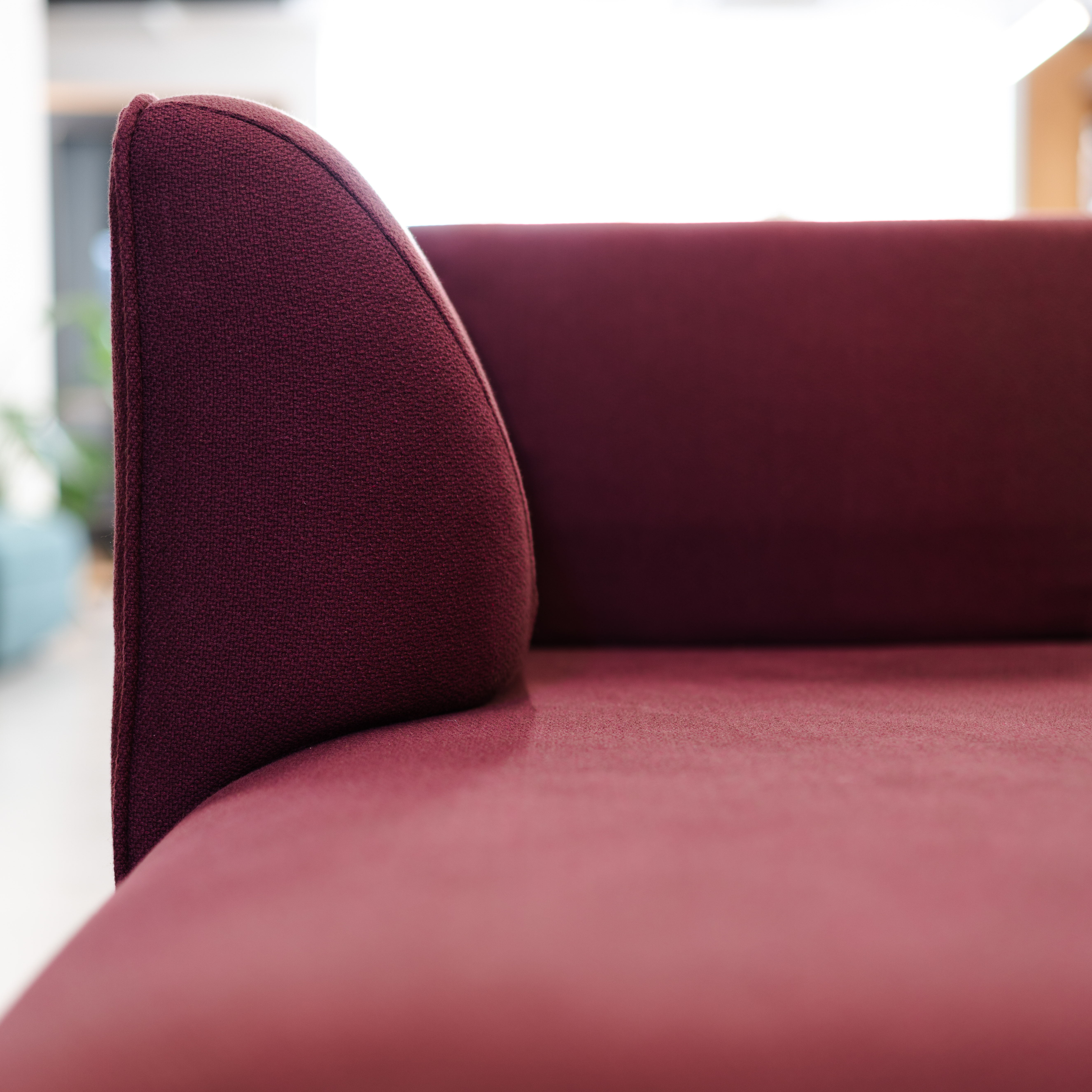 WS - Showroom - Islands sofa - Red - Details (3)