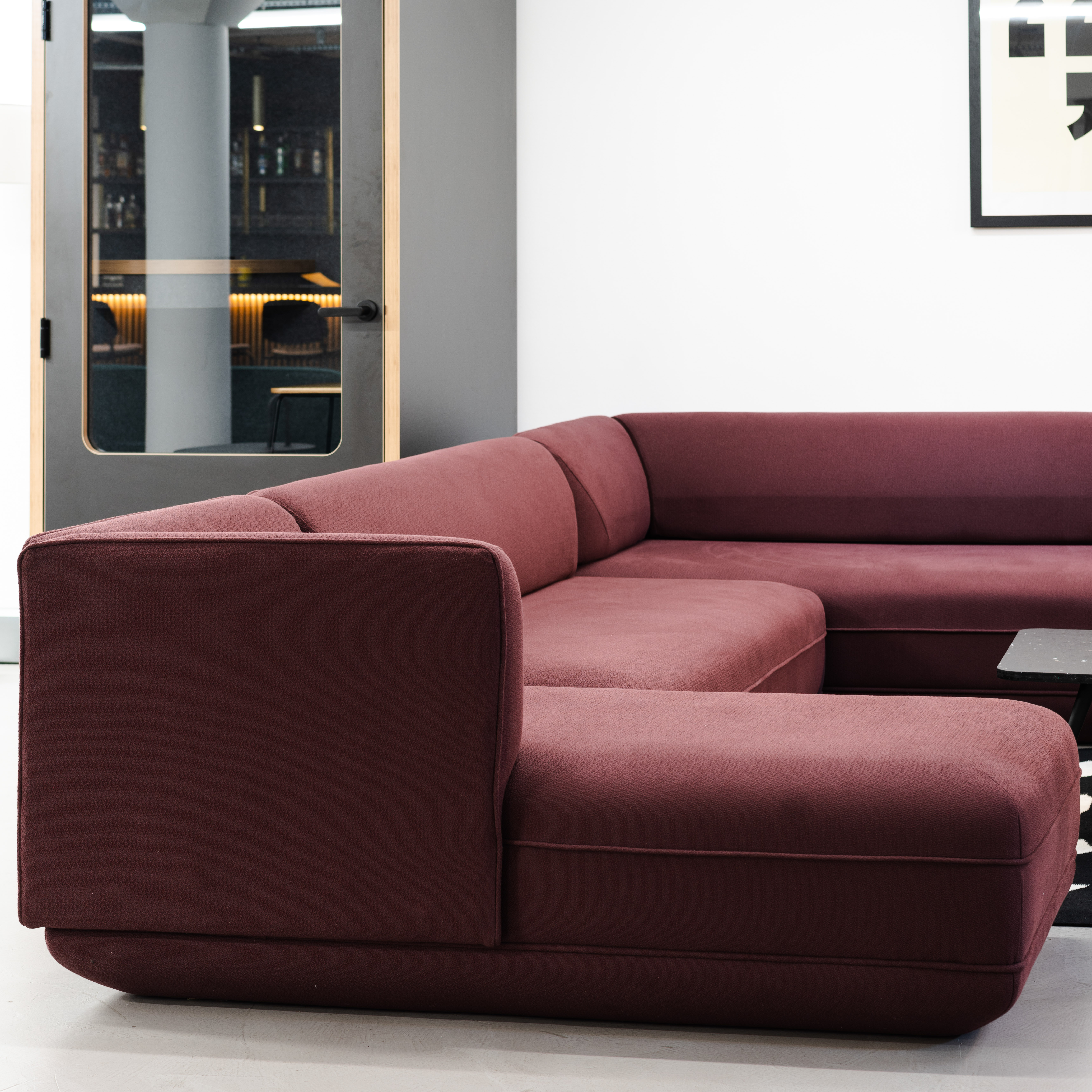 WS - Showroom - Islands sofa - Red - Details (4)