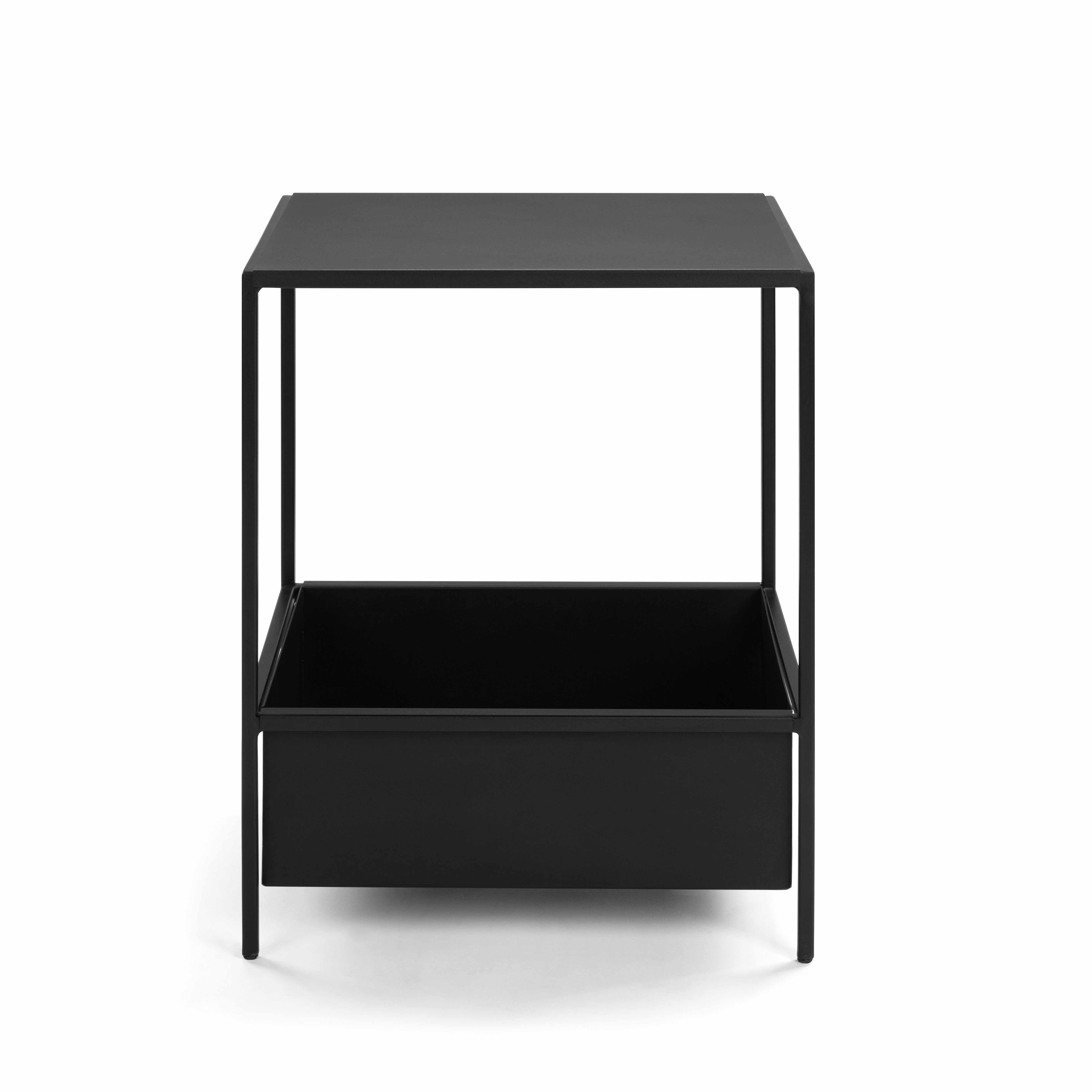 WS - Urban side table - 1x shelf, 1x planter - Black (Front)